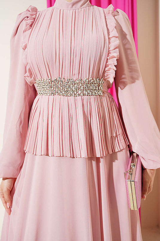 Kaufen Sie schickes Chiffon-Abendkleid mit Steinen und Rüschen in Puderrosa