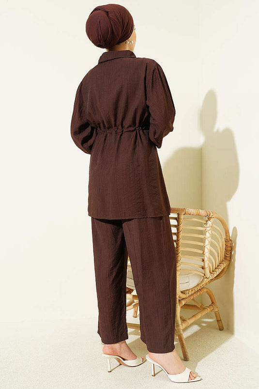 Ensemble double avec chemise à col tunique, couleur café