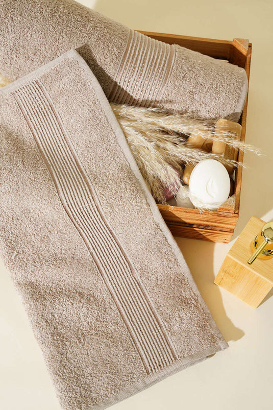 Ensemble de 2 serviettes de bain Betüş couleur vison