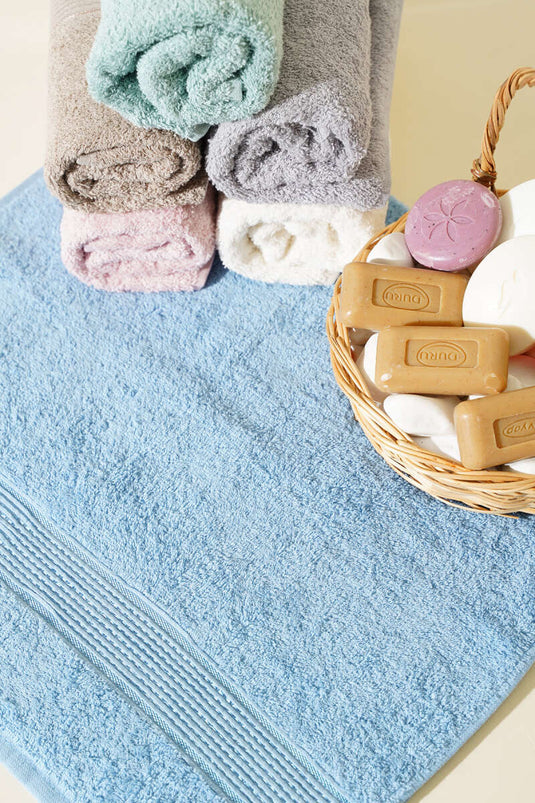 Serviette pour les mains Betüş bleue