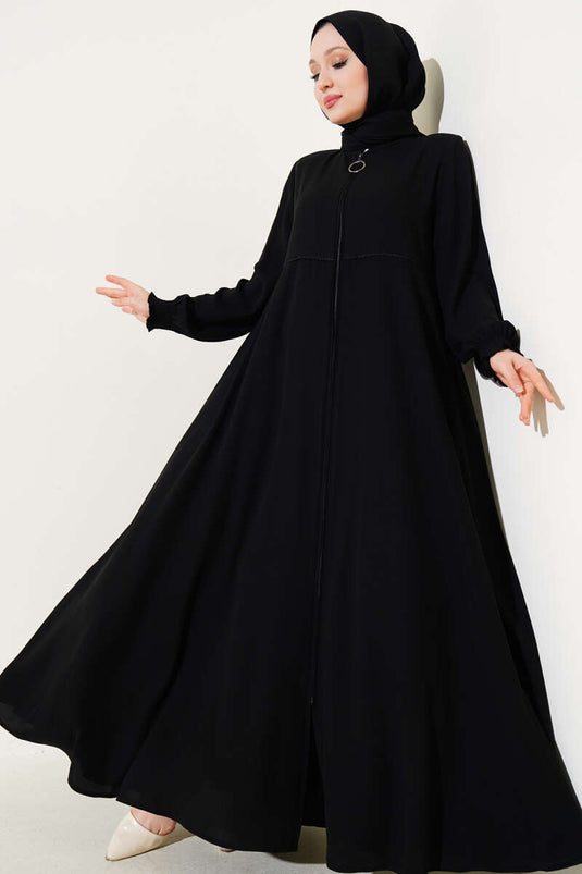 Abaya negra de talla grande con hombros acolchados y correas para las muñecas