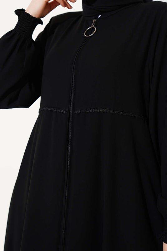 Abaya negra de talla grande con hombros acolchados y correas para las muñecas