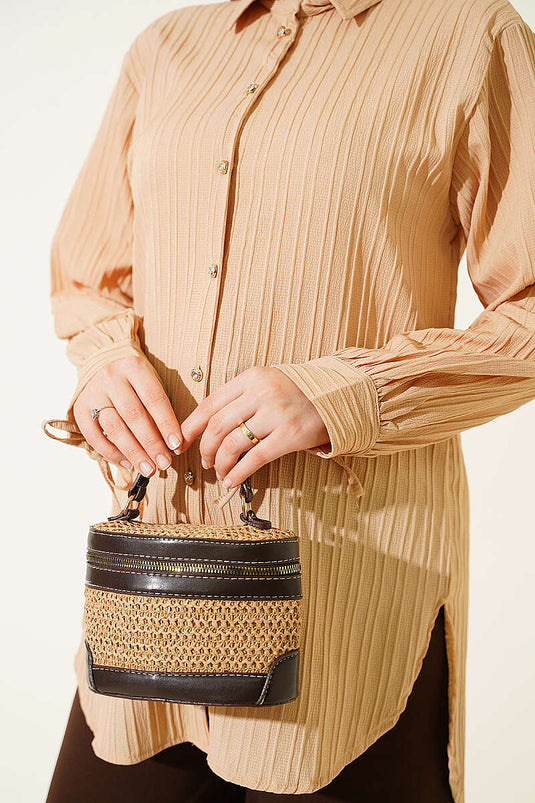 Camicia Beige Con Dettaglio Di Laccio Alla Caviglia