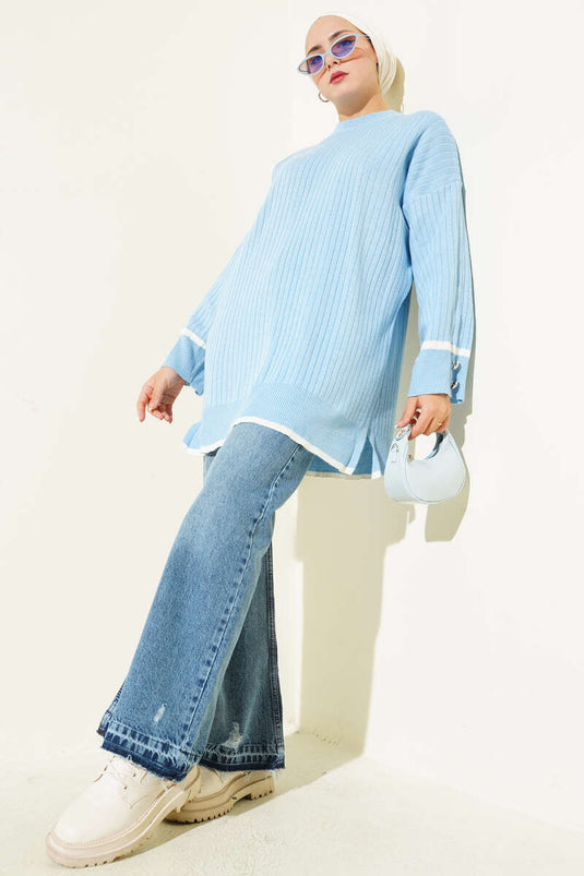 سترة محبوكة مضلعة بأزرار على الأكمام، لون أزرق