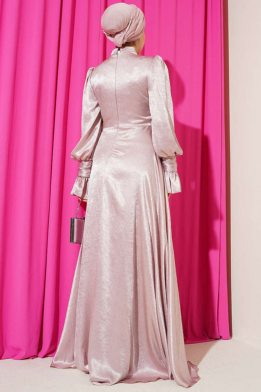 Robe de soirée poudrée à volants avec lien latéral au poignet