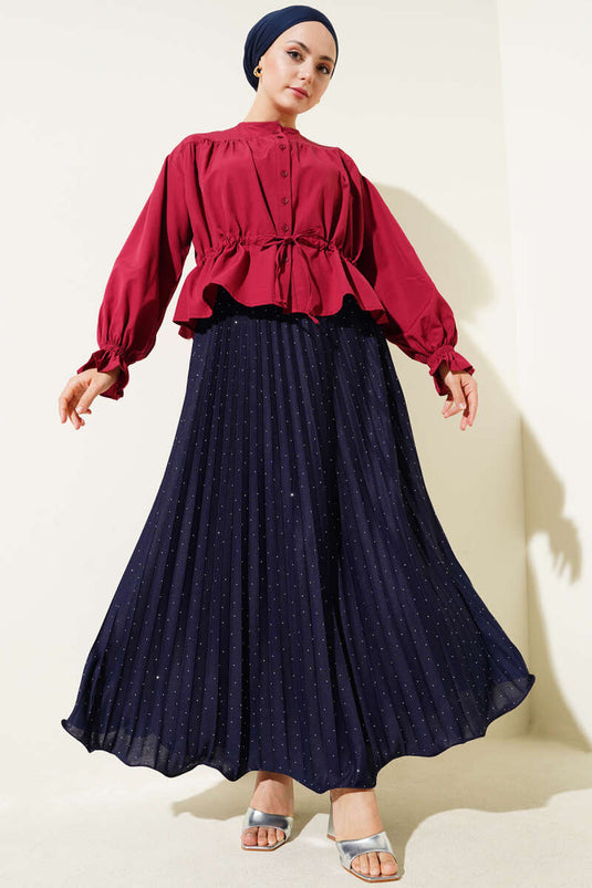 قميص قصير بخصر مطاطي باللون الأحمر الداكن