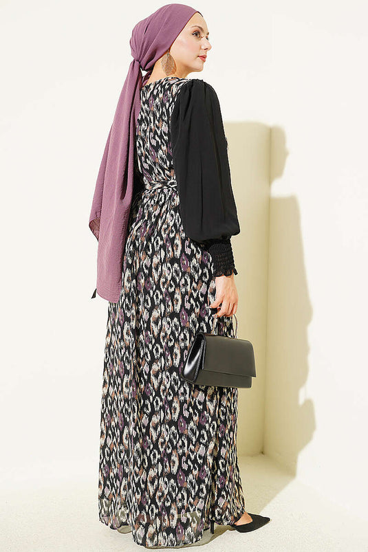 Robe Violette À Volants Et Poignets Élastiqués
