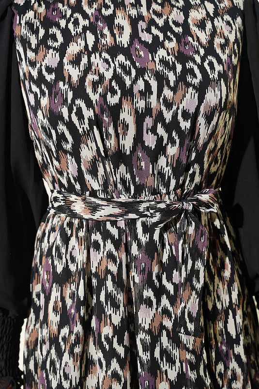 Robe Violette À Volants Et Poignets Élastiqués