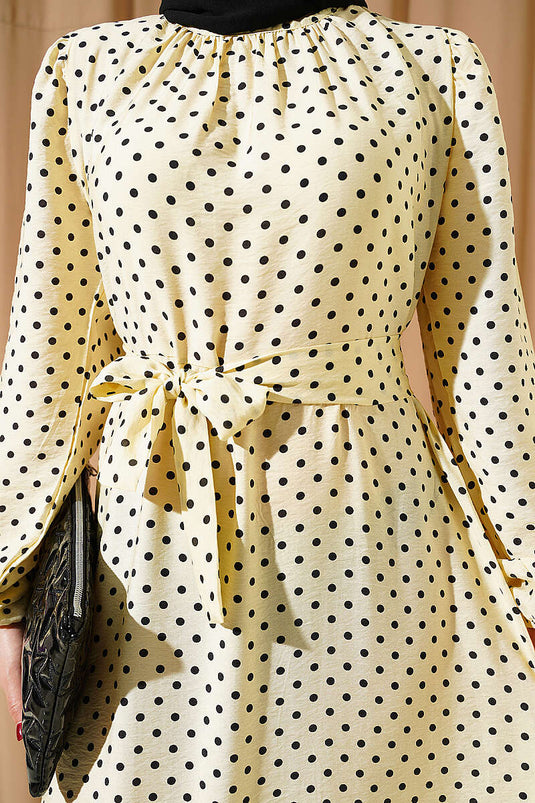 Robe à ceinture à pois avec élastique au poignet jaune
