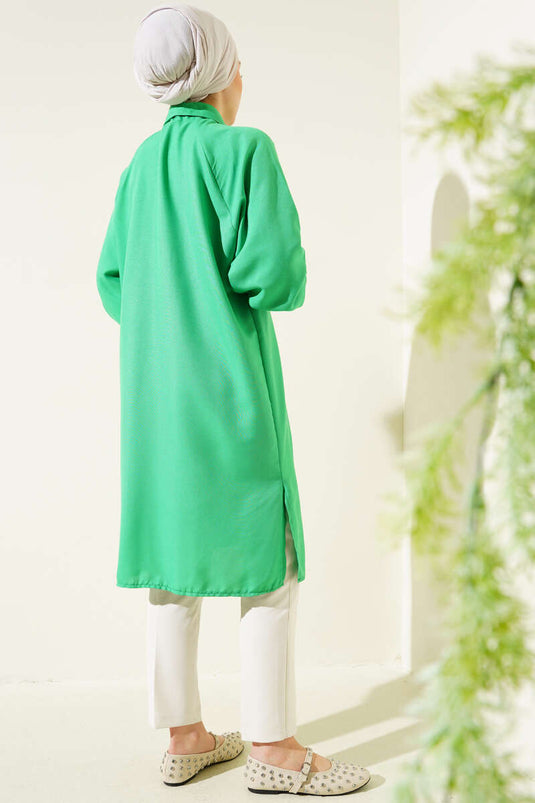 Chemise longue côtelée verte à chevilles