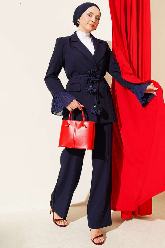 Ensemble blazer plissé à fleurs avec broche, bleu marine