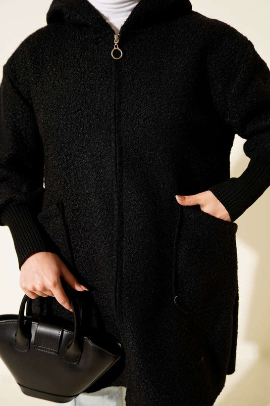 Cardigan bouclé con cappuccio a costine alla caviglia, nero