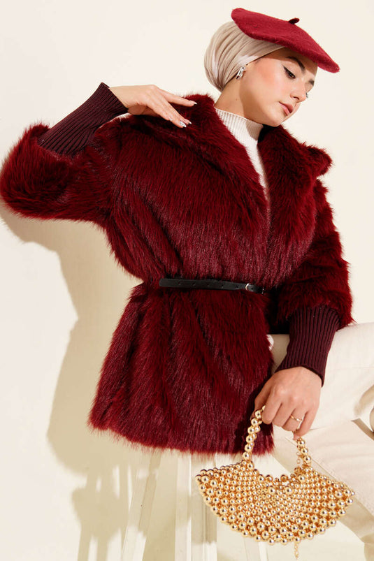 معطف فرو مضلع حتى الكاحل باللون العنابي