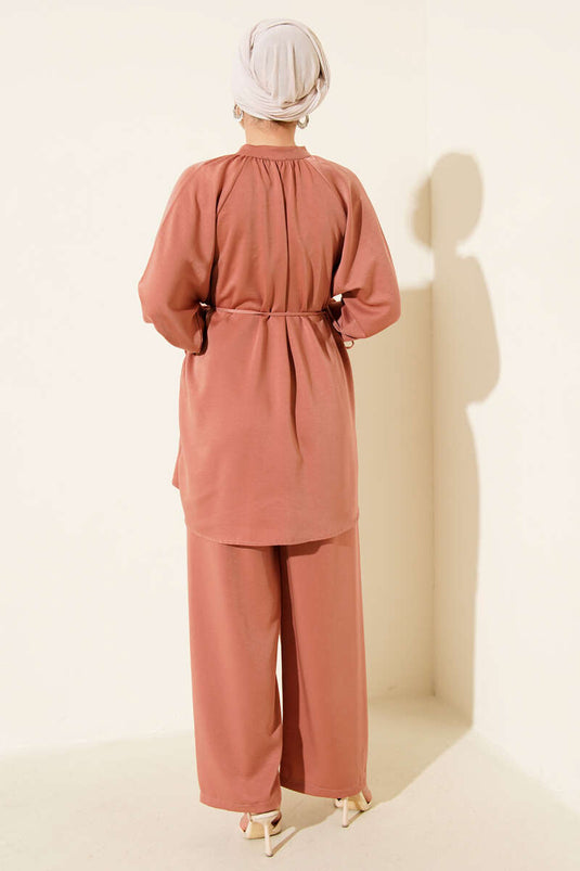 Ensemble deux pièces avec tunnel de cheville et boutons Brit, rose poudré