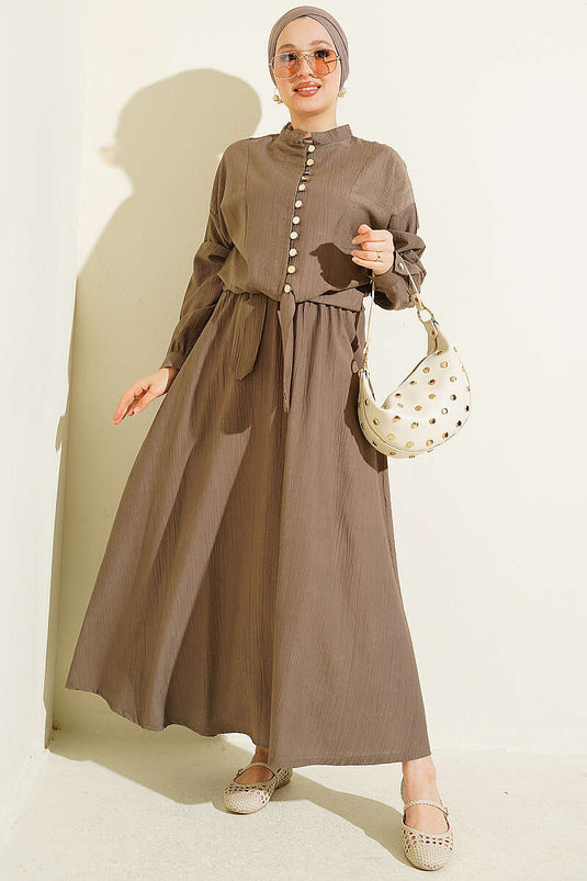 Beige Jurk Met Knopen En Voorknoopsluiting