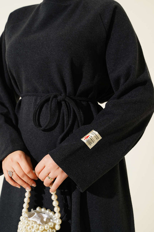 فستان أنثراسيت مطرز بحبل وحزام وفتحة رقبة دائرية