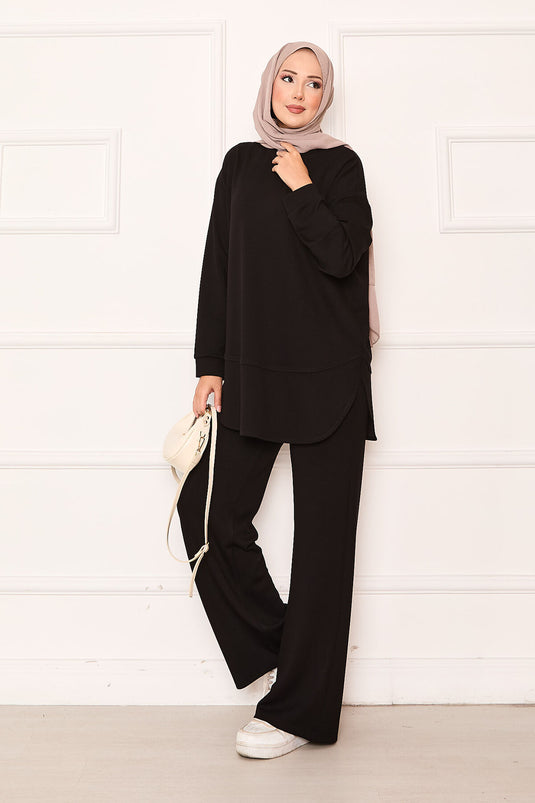 بدلة أويسو أساسية برقبة دائرية سوداء