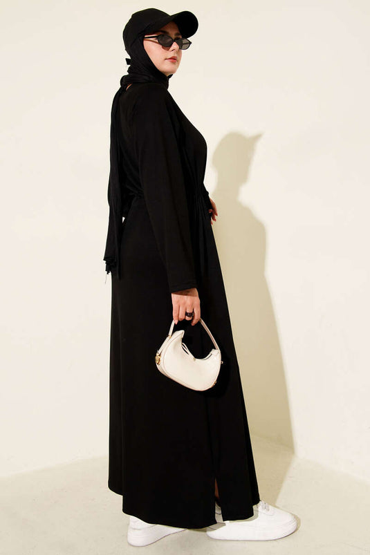 فستان لويشا أسود برقبة دائرية وخصر نفق