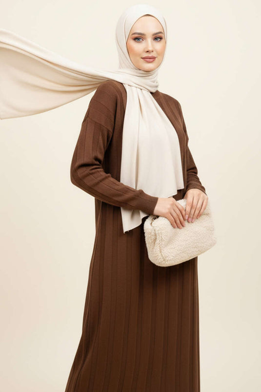 Robe en maille côtelée à col rond, marron