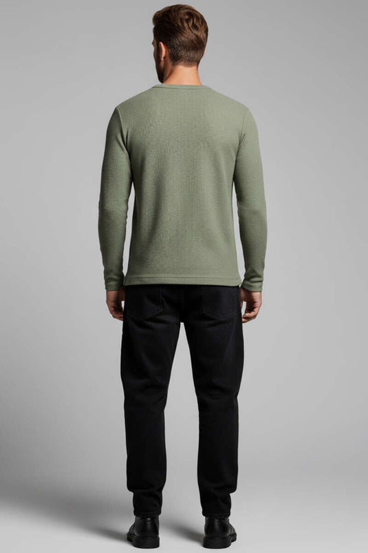 سويت شيرت رجالي بياقة دائرية بنمط الوافل، لون كاكي