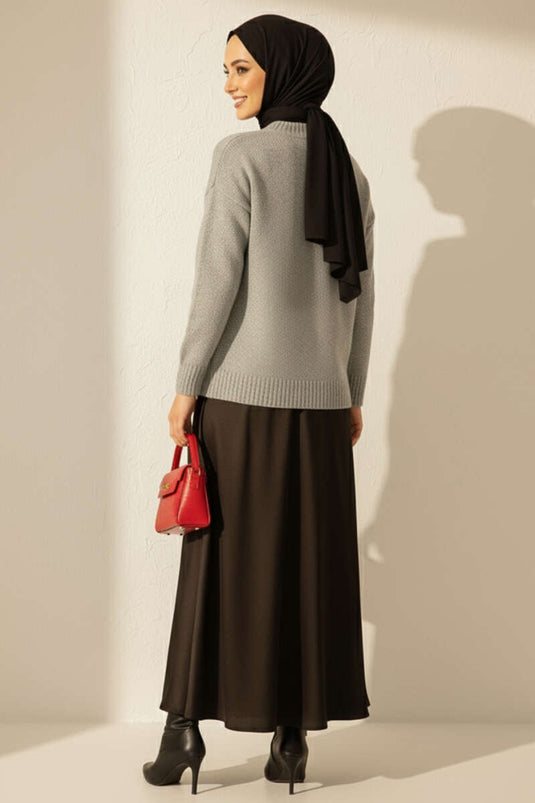 سترة ناعمة محبوكة برقبة دائرية باللون الأخضر النعناعي