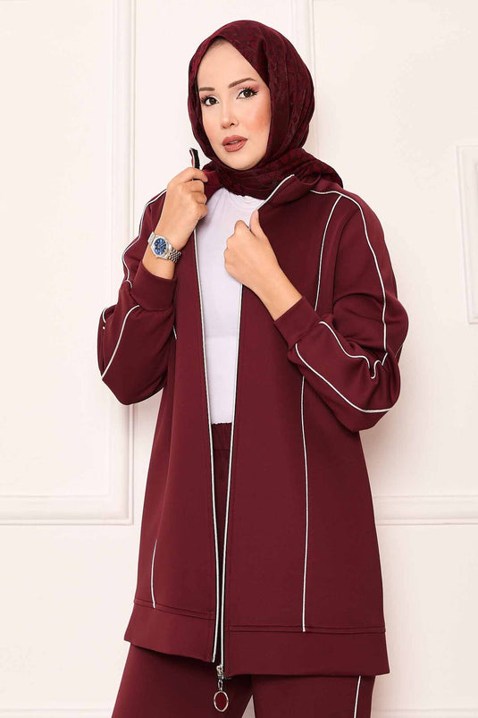 Costume deux pièces à passepoils bordeaux