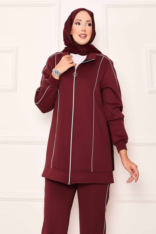 Costume deux pièces à passepoils bordeaux