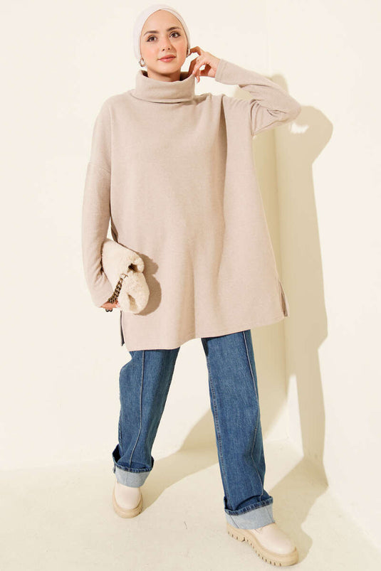 Tunique en velours côtelé beige à col roulé