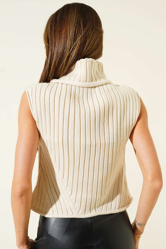 Pull à col roulé en maille beige