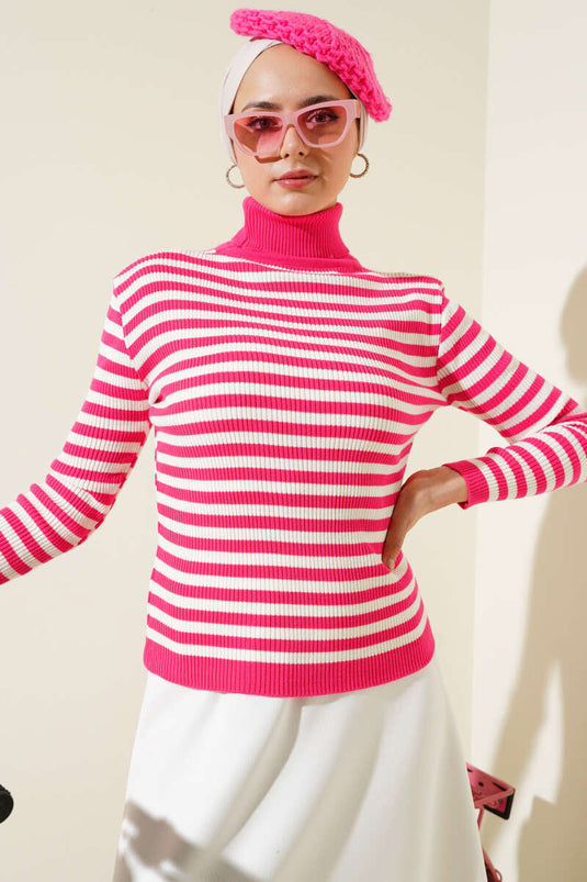 Rollkragenpullover mit horizontalen Streifen aus Strick Fuchsie