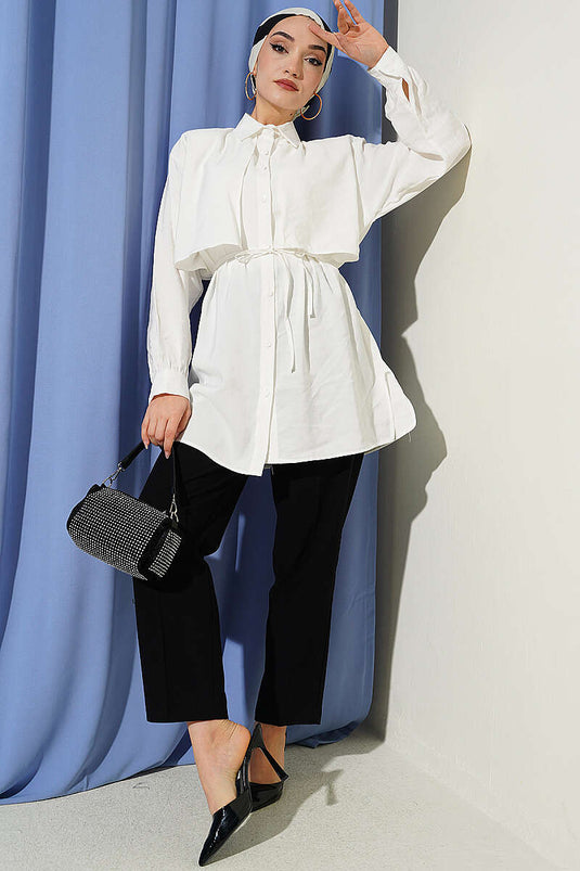 Chemise en tencel écrue avec boléro et ceinture à cordon