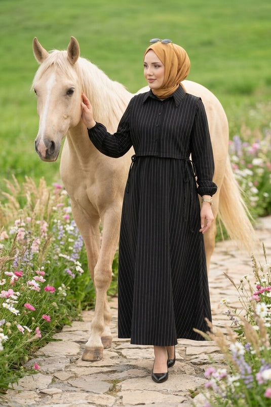 Ensemble robe à rayures avec boléro noir