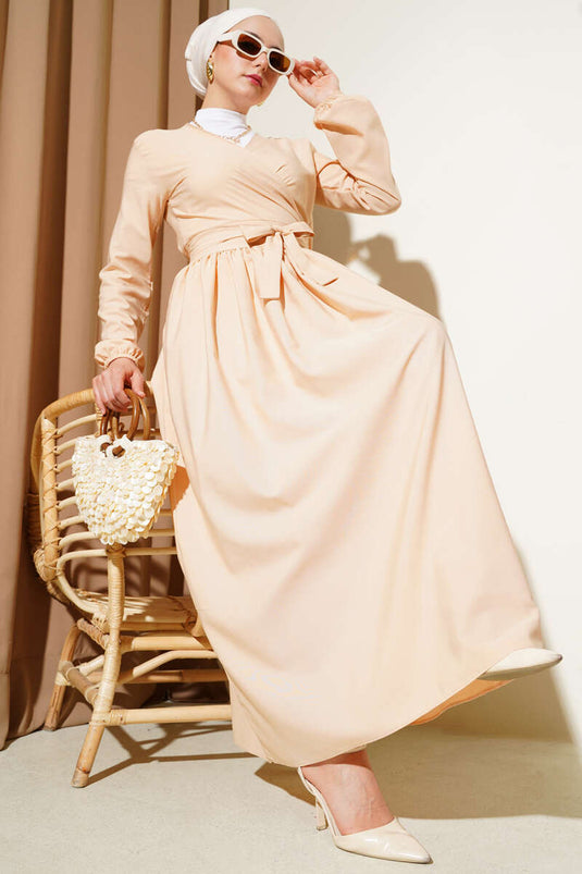 Ensemble deux pièces avec boléro et jupe, beige