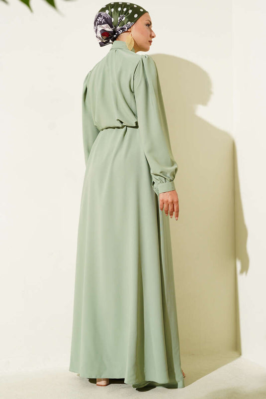 فستان بأزرار وحزام من الحبل باللون الأخضر اللوزي