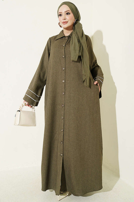 Abaya Modesta Con Bottoni E Decorazioni In Kaki