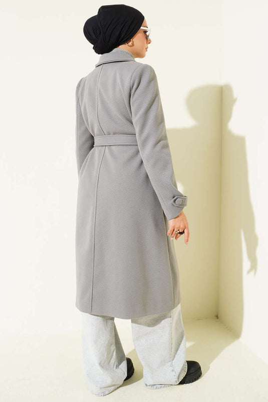 معطف كشمير مزدوج الصدر مع ياقة بأزرار باللون الرمادي