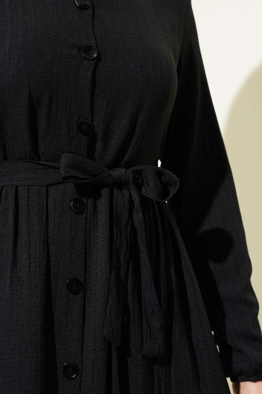 Robe basique boutonnée avec ceinture noire