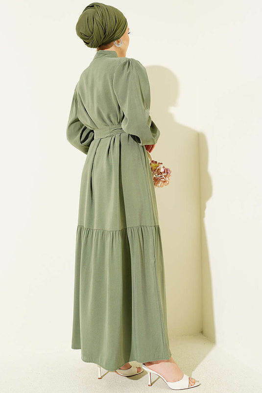 Robe en Tencel boutonnée avec ceinture vert avocat