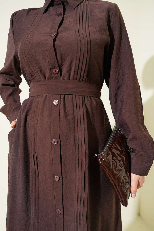 Robe côtelée boutonnée intégralement marron