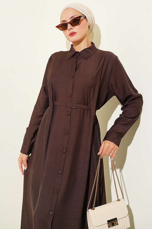 Button-Down Pleated Belted Dress In Warm Coffee