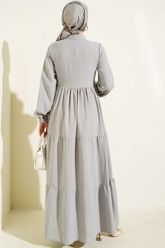 Robe Grise Boutonnée Avec Pompons
