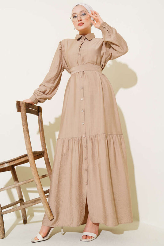 Robe boutonnée à volants couleur café au lait