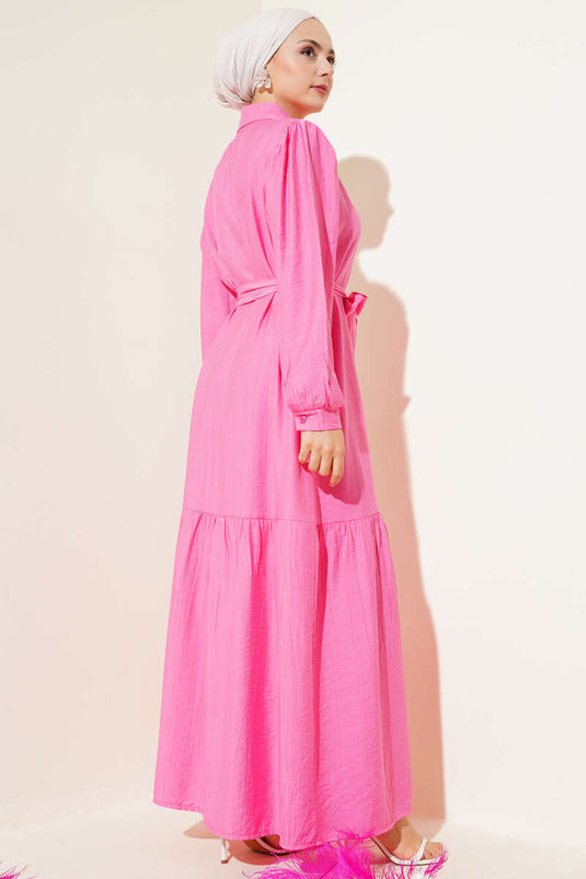 Geknöpftes Volantkleid in Rosa