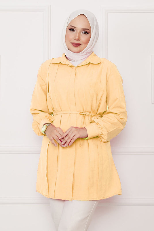 Camisa Modesta Larga Con Botones Y Detalles Plisados En Amarillo