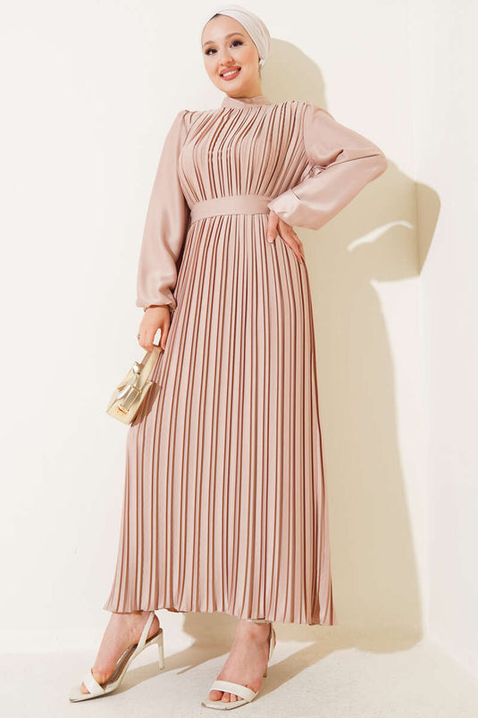 Boydan Pileli Saten Elbise Bej