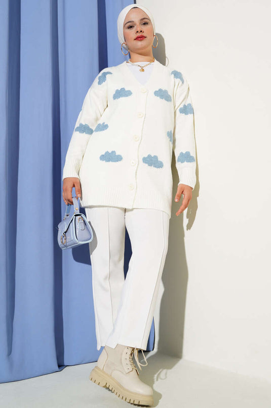 Cardigan boutonné en tricot à motif nuage écru