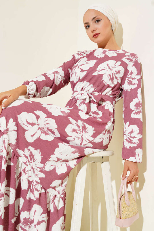 Robe ceinturée en crêpe fleuri rose poudré