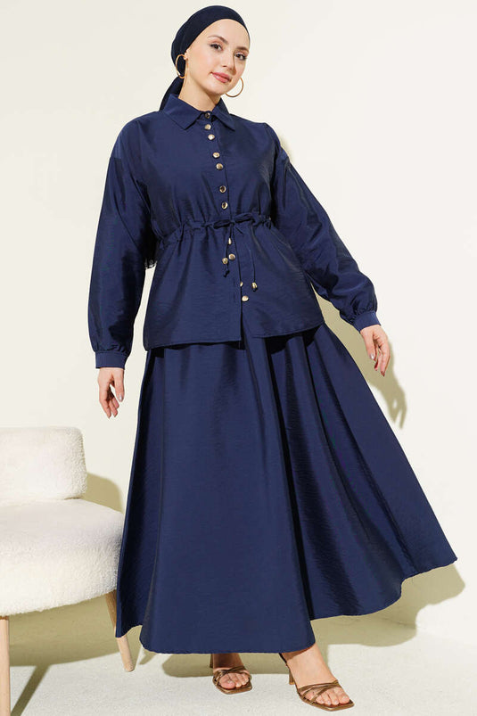 Zweiteiliges Set mit Raffdetail aus Fallschirmstoff, Marineblau