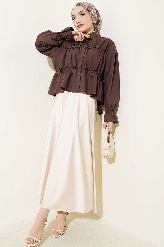 Camicia corta con fiocco e arricciatura, colore caffè