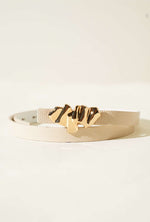 Ceinture beige à boucle métallique plissée
